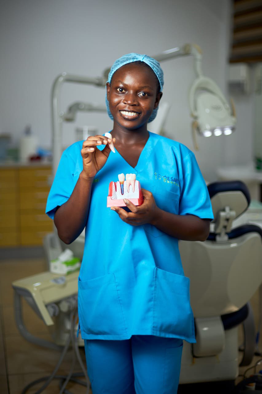 A De Santi Dental team member